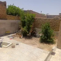 خانه همکف اقساطی 70درصد نقد بقیش یه مقدار چک‌