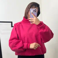 دورس یقه اسکی|لباس|شیراز, پانصد دستگاه ارتش|دیوار