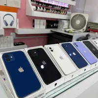 اپل iPhone 12 با حافظهٔ ۲۵۶ گیگابایت