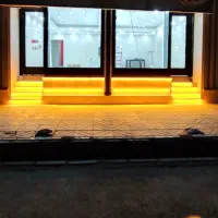 مغازه ۹۰ متری