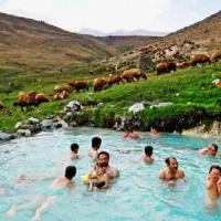 تور چشمه آبگرم محلات