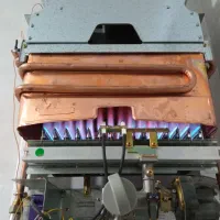 ابگرمکن دیواری بوتان B3218i مسی جرقه زن کارکرد2ماه|آبگرمکن، پکیج، شوفاژ|ارومیه, |دیوار