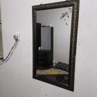 آینه در حد نو تمیز