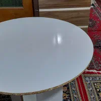 میز گرد چوبی