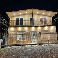 نجار و کارگر فنی