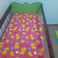 تخت  گهواره ای کودک|تخت و صندلی بچه|آبیک, |دیوار