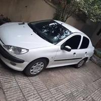 ۲۰۶ صندوقدار v8 کم کار