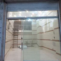فروشنده خانم