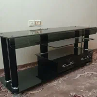 میزتلویزیون شیشه ای در حد نو|میز تلویزیون|مشهد, دوست آباد|دیوار