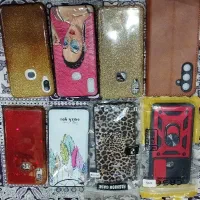 تعدادی قاب گوشی