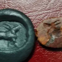 مهر نشان کهنه باستانی|کلکسیون اشیاء عتیقه|ری, سیزده آبان|دیوار