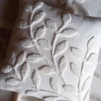 کوسن پانچدوزی|رختخواب، بالش، پتو|تهران, هلال احمر|دیوار