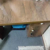 صندلی ومیز وکتابخانه در حد نو