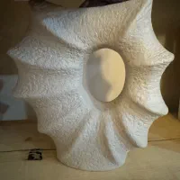 دو عدد شمعدان و گلدان