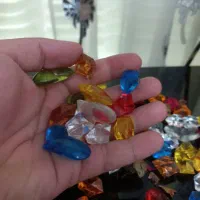 مقداری سنگ رنگی تزیینی نو آکبند|صنایع دستی و سایر لوازم تزئینی|شیراز, سرو|دیوار