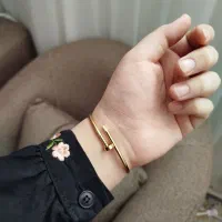 دستبند میخی|بدلیجات|قم, چهار مردان|دیوار