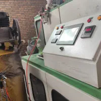 دستگاه تزریق فوم پلی یورتان