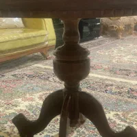 میز گرد چوبی غذاخوری