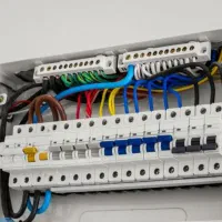 برقکشی.برقکاری.برقکار. برقکش و نصب آیفون تصویری