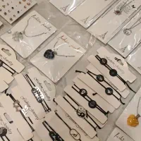 ۱۰۰ تیکه انواع بدلیجات. گردنبند و دستبند|بدلیجات|تهران, فلسطین (میدان انقلاب)|دیوار