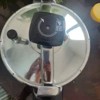 زود پز ۴/۵ لیتری سب اصل نو استفاده نشده