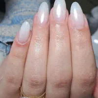 کاشت ناخن و موخوره گیری