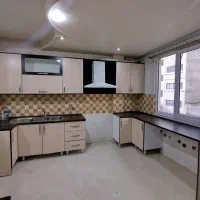 کابینت MDF سالم بهمراه جزیره،سینک،هود،آبچکان و شیر