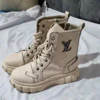 فروش کفش وکتونی