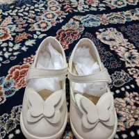 کفش بچگانه