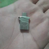 فلش ۱۶ گیگ سالم