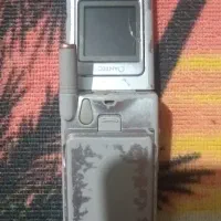 گوشی pantech کره ای با قابلیت های گوناگون