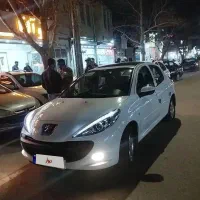 207 ارتقایافته پانا 403 .رنگ سفید و مشکی ‌ موجود