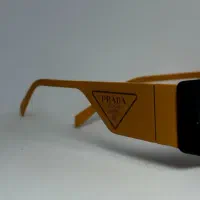 عینک مردانه و زنانه Prada به همراه کیف زیپی|زیورآلات و اکسسوری|شاهینشهر, شهرک میلاد|دیوار