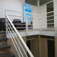 استخدام نیروی خدمات با جای خواب