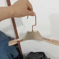 چوب کار چوب لباسی|بندرخت و رخت‌آویز|پرند, فاز ۳|دیوار