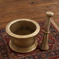 هاونگ برنجی قدمت ۸۰سال وزن حدود ۴