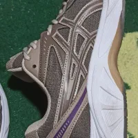 کفش کتانی نو نو