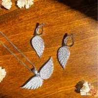 نیمست تمام نقره بال فرشته عین طلا در نقره برف