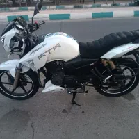 آپاچی 180