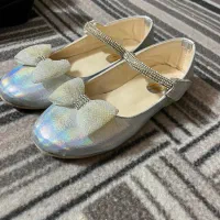 کفش مجلسی|کیف، کفش، کمربند|بومهن, |دیوار