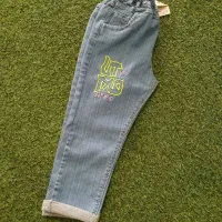 تعدادی پوشاک به صورت یکجا