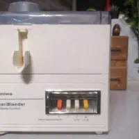 آبمیوه گیری نانیوا