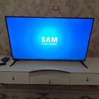 تلویزیون با میز فوری