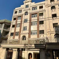 بلوار فردوس ۶۷ متر ۲ خواب فول امکانات + بالکن