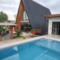 اجاره کلبه سویسی استخر روباز ابگرم