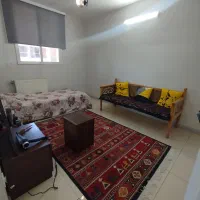 ۱۰۰ متر جنوبی ۱۷ شهریور