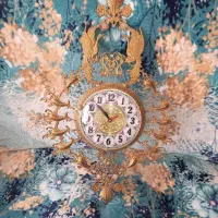 ساعت دیواری برنزی