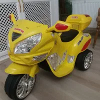 موتور شارژی بزرگ باطری سالم چراغدارموزیکال باشارژر