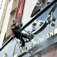 شستشوی نما پیچ رولپلاک نما ساختمان راپل