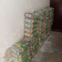 چسب سرامیک کف و بدنه درجه یک اضافه  دارم